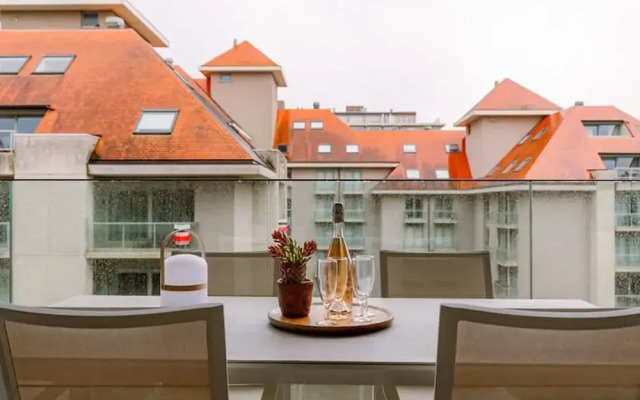 New and Modern Apartment in Nieuwpoort With Terrace