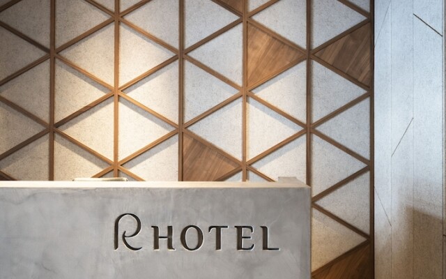 R Hotel Namba South