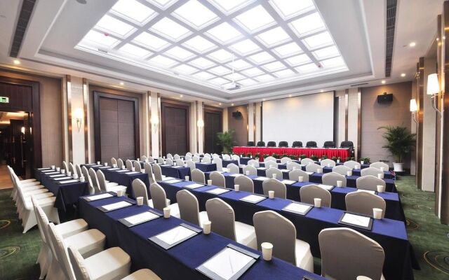 Gaoxiong Hotel