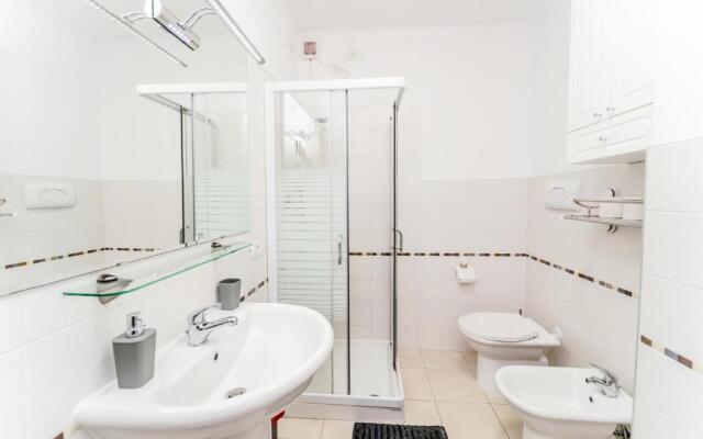 Central 700 square Fructus plaza - Eva apartment