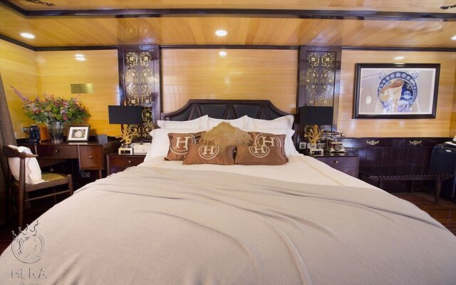 Hera Grand Luxury Cruises Halong