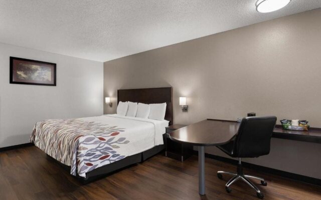 Red Roof Inn & Suites Savannah Airport