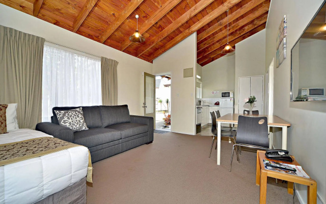 Takapuna Motor Lodge