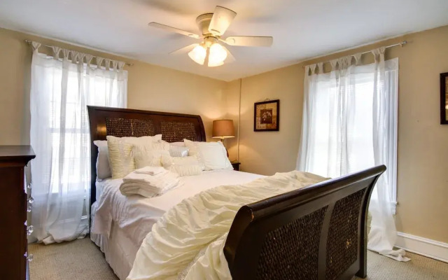 Charming Salisbury Getaway w/ Grill & Fire Pit!