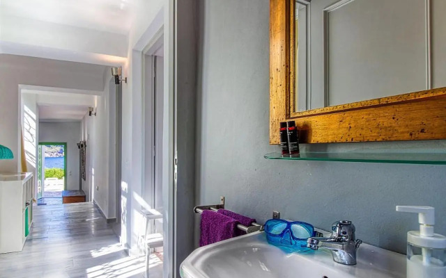 Summer Villa in Porto Rafti