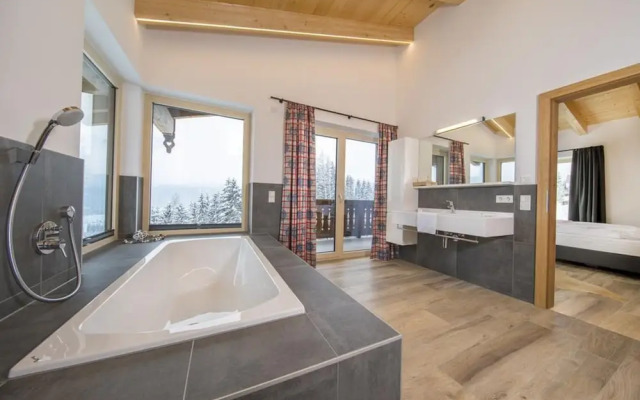 Amazing Chalet in Neukirchen near Wildkogel Ski Arena