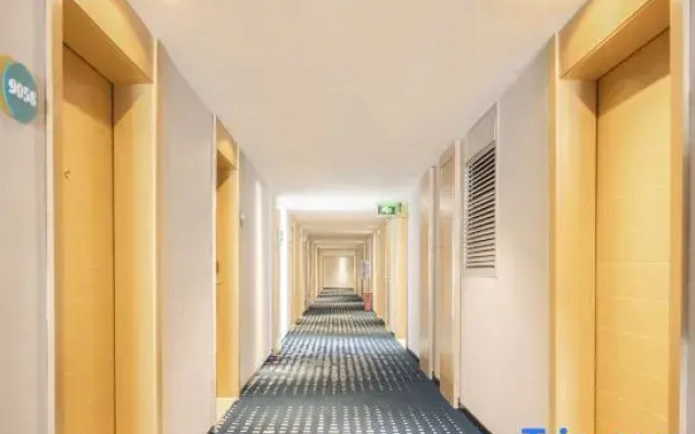 Xuan He Hotel (Wanda Pavilion Pier, Jiangnan, Nanning)