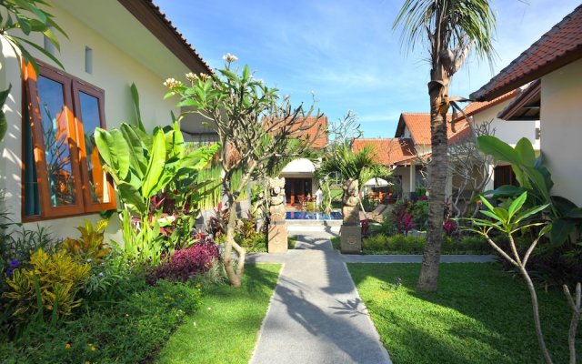巴厘岛艾里苏卡瓦地苏塔美莎丽99号酒店(Airy Sukawati Sutami Gunung Sari 99X Bali)