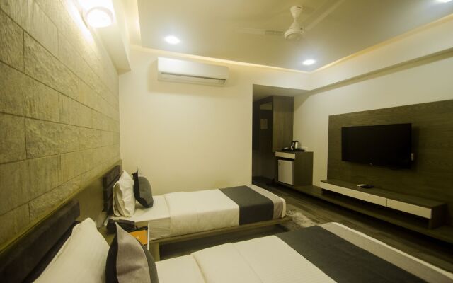 Hotel Grand Elegance