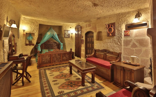 Travel Inn Cave Hotel