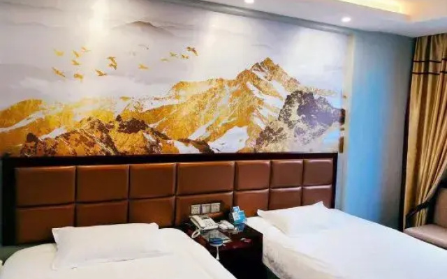 Blue Sen Hotel (Tiantai Mountain Scenic Area)