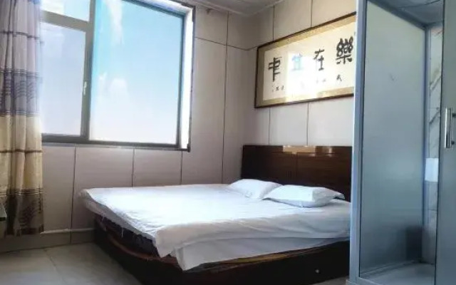 Baiyangdian Weinan Hotel