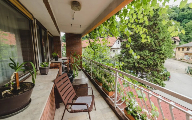 Rooms & Apartment GH Pasha