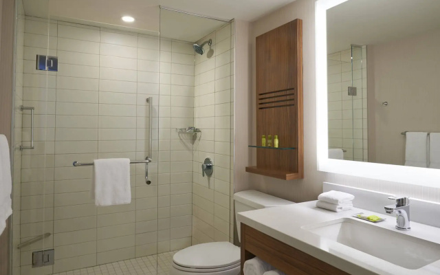 Delta Hotels by Marriott Toronto Airport & Conference Centre