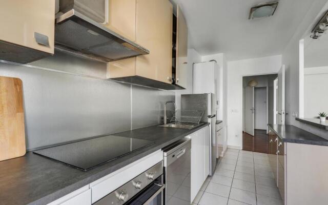 Chic and spacious apart with parking