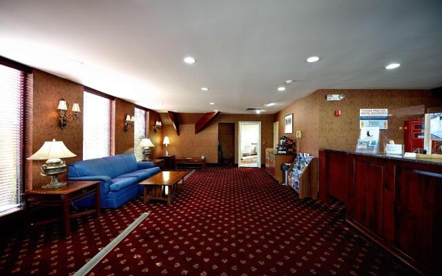 Riverview Inn & Suites
