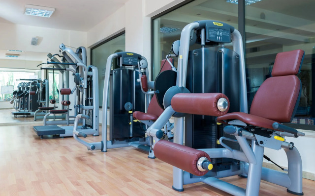 Grand Hotel Holiday Resort