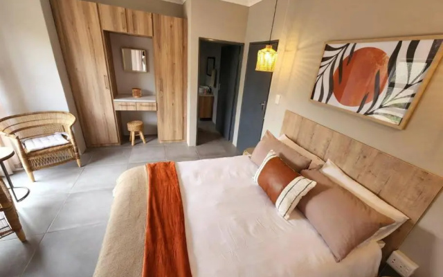2 Bedroom Bush Villa close to the Kruger