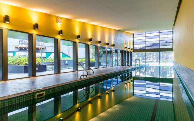 Modern 1 Bedroom in Tranquil Parklands