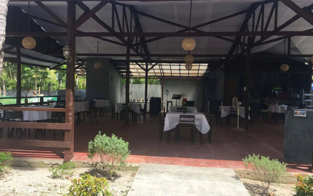 La Playa Estrella Beach Resort