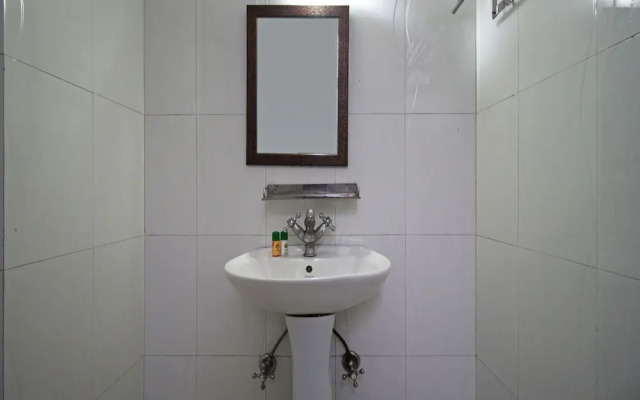 OYO 5855 Hotel Neelkanth