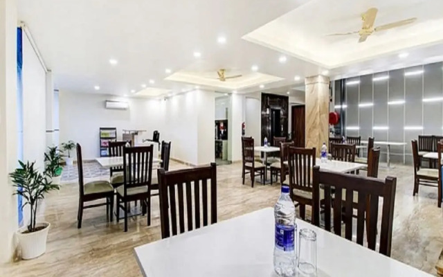 Hotel Mavens Orange Gurgaon