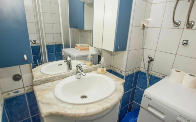 Mila - 2 Bedrooms and Free Parking - A5