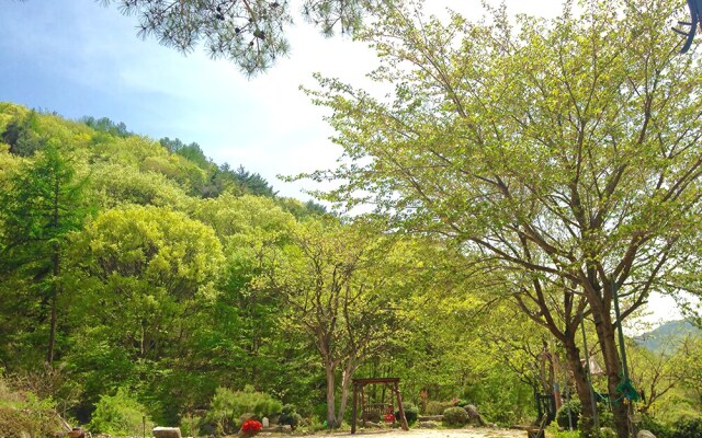 Yangsan Cozy Pension