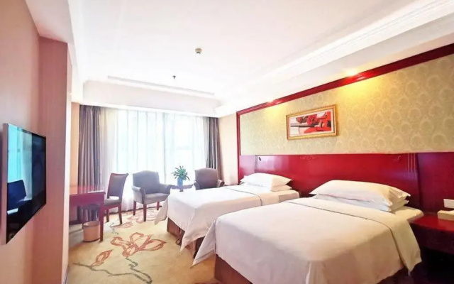 Vienna Hotel Chongqing Changshengqiao Subway Station Branch