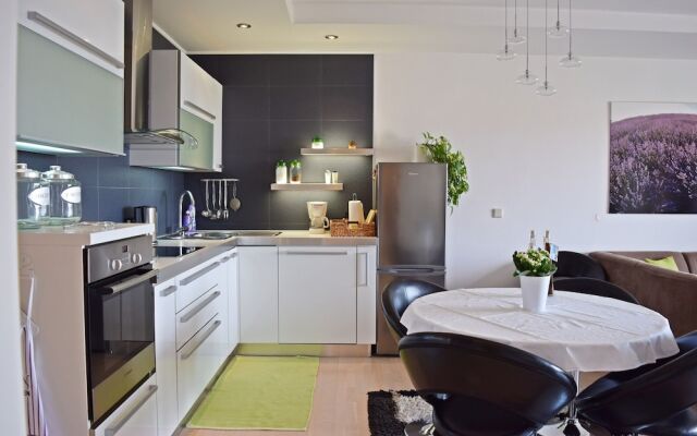 Lavander Apartments