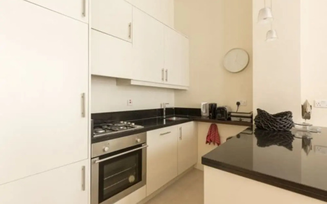 Eson2 - The Dawson Place in Notting Hill