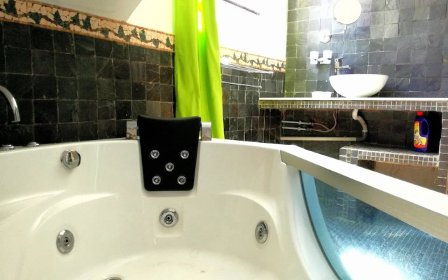 Bahama Breeze Beach Apartment B&B