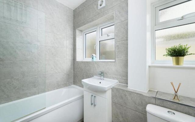 2BD Holiday Apartment in the Heart of Shaldon