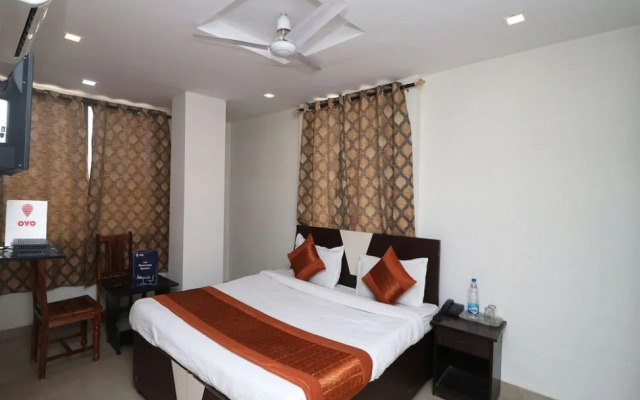 Mayesha Residency by OYO Rooms