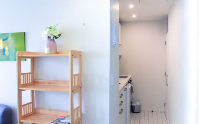 Quadrant 2 Bdr with Seaview & Parking