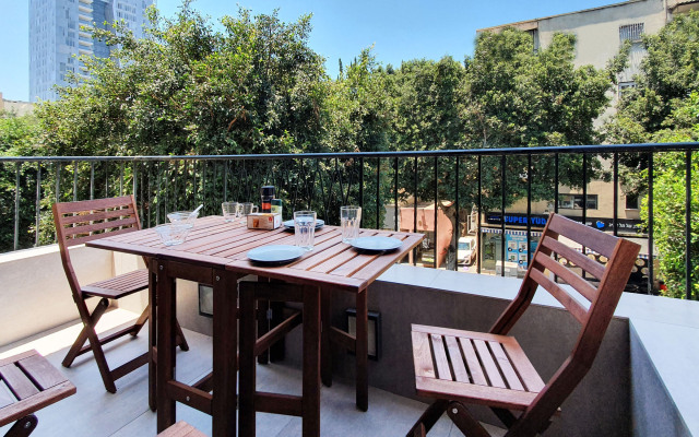 Apartment Brique, 2BR, Tel Aviv, Center, Dizengoff St, #TL55