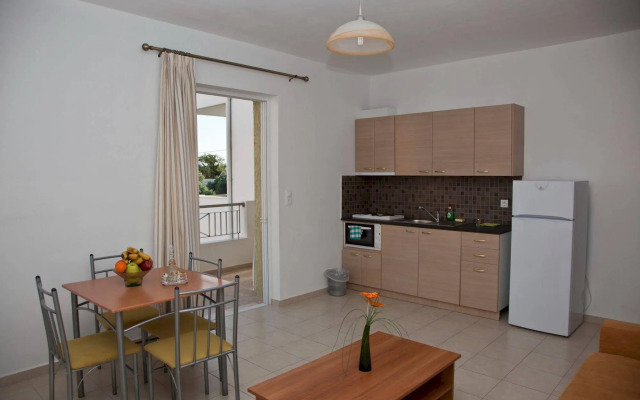 Manolis Apartments