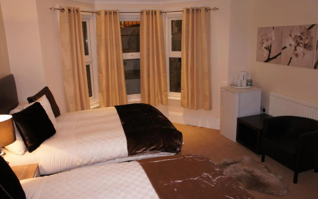 Sapphire Hotel