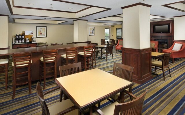 Holiday Inn Express & Suites San Antonio-West-SeaWorld Area by IHG