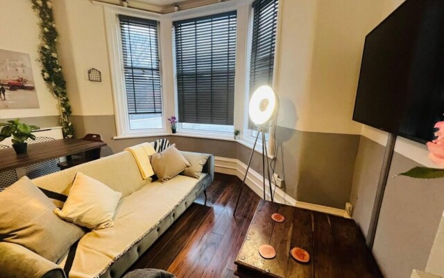 Stunning Apartment Sleeps up to 4 in Blackpool