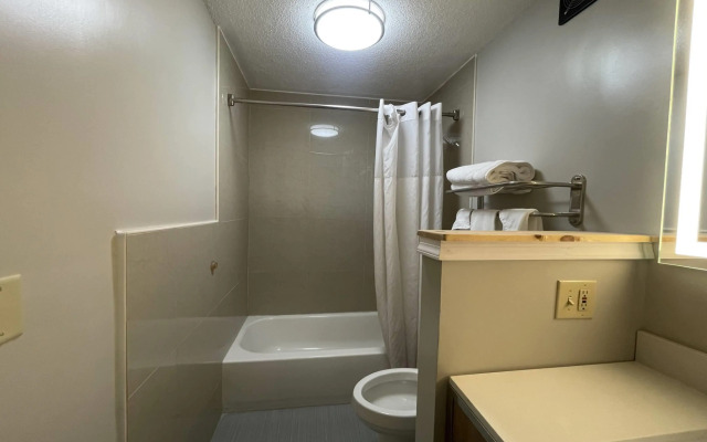 Days Inn & Suites by Wyndham York