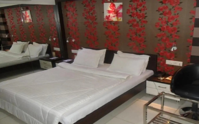 The Metro Park Hotel – Guest Rooms – Ahmedabad