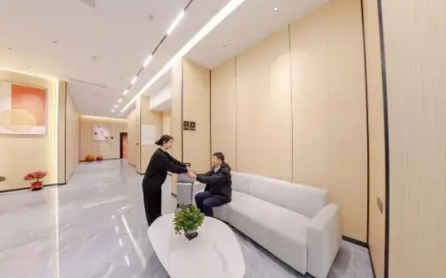 Elong ME Hotel (Shaoguan Senlingongyuan Railway East Station)