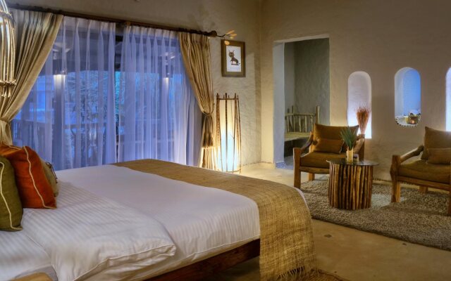 Barahi Jungle Lodge