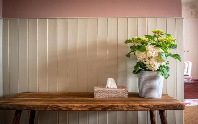 The White Lion Cowbridge