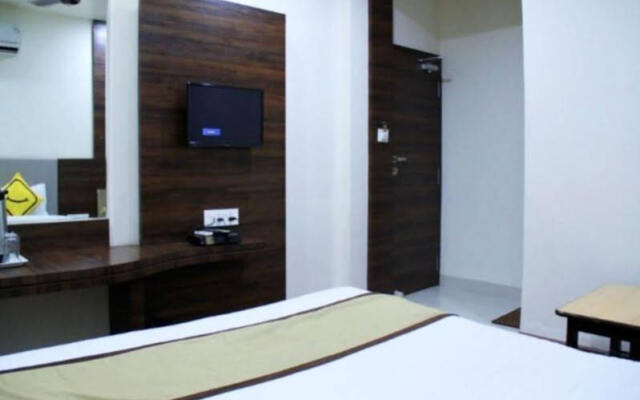 Vista Rooms At Station Road-Bhopal