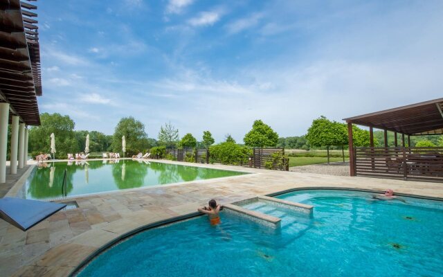 Tisza Balneum Thermal Hotel