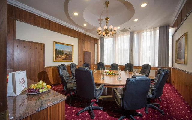 TOP HOTEL Praha & Conference Centre