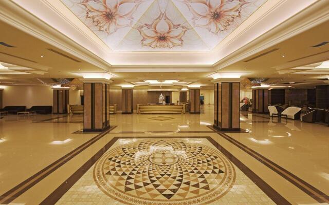 La Marquise Luxury Resort Complex