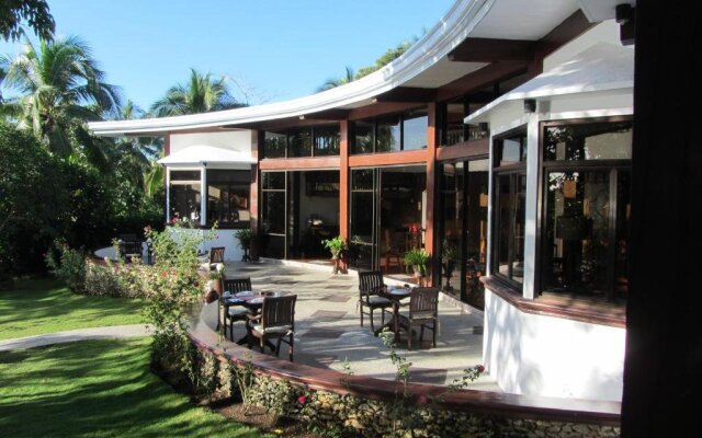 Padre Burgos Castle Resort